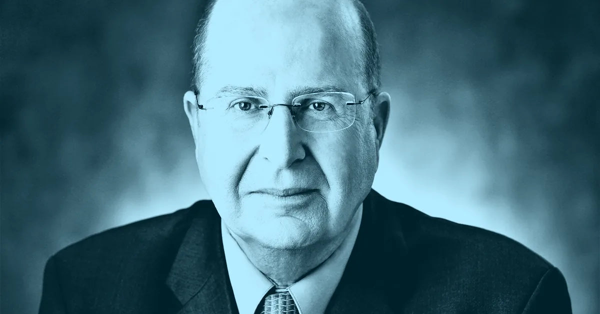 Does Moshe Yaʿalon Support Israel?